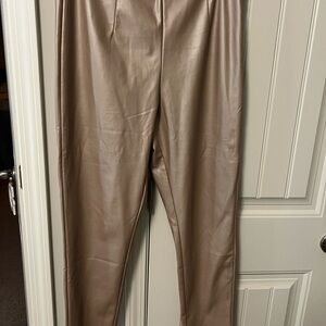 Faux leather fitted pants by Ontwelfth. Size L. Color tan.